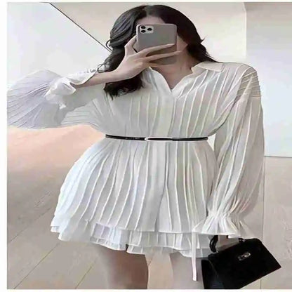 A slender waist belt for women, which is a decorative corset and a versatile piece that can be paired with skirts, suits, shirts CeinturesCuir