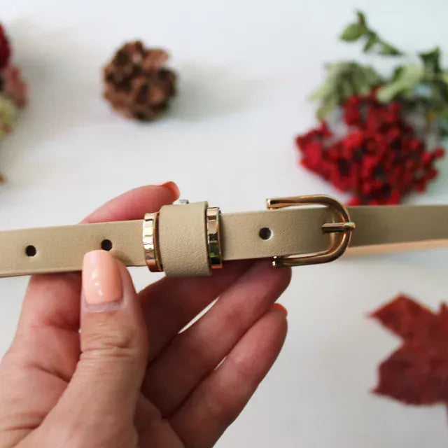 Women's Skinny Leather Belt Solid Color Waist or Hips Ornament Girls 1.5cm Wide Leopard Waistband 10 Sizes to Choose From CeinturesCuir